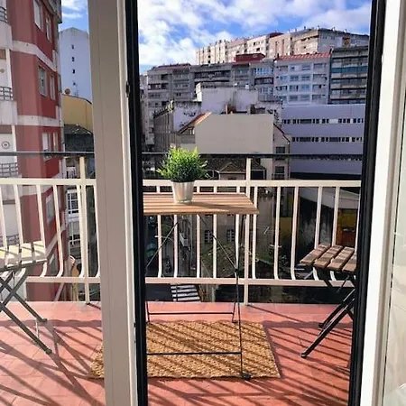 Muy Luminoso En El Centro De Apartment